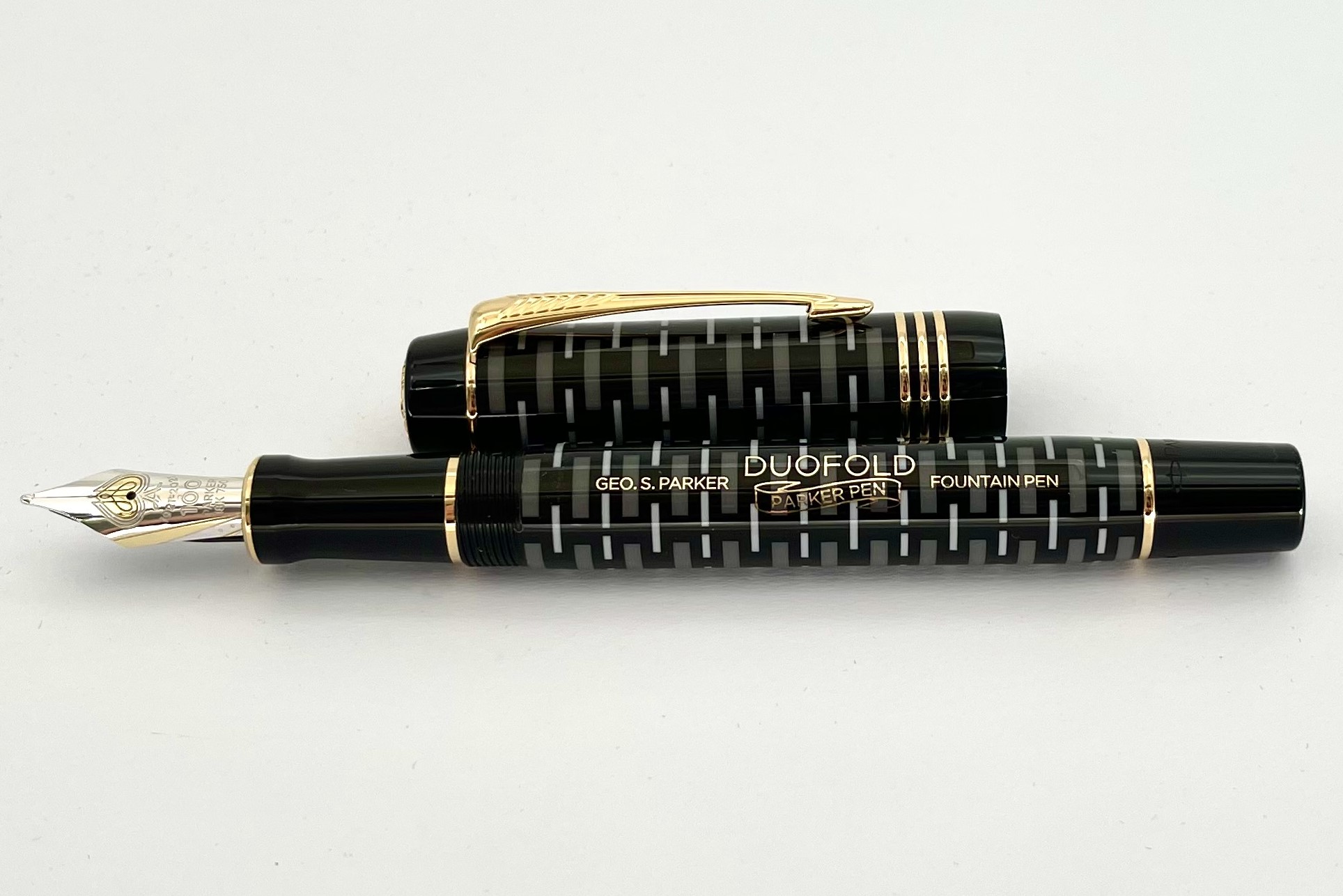 ParkerSpecialEditionDuofold100thAnniversaryBlackFountainPen_I